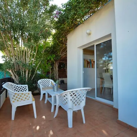 Willa Rent Your Dream Holiday And Look Forward To Relaxing Beside Your Private Pool 1690