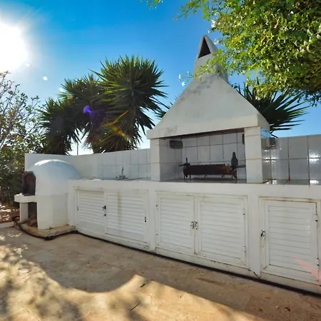 فيلة Rent Your Dream Holiday And Look Forward To Relaxing Beside Your Private Pool 1690 *